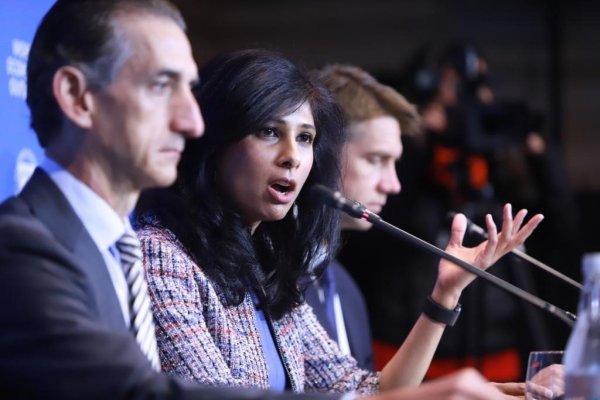 FMI rebaja su proyección de crecimiento para el PIB de Chile este año en dos décimas a 3,2%