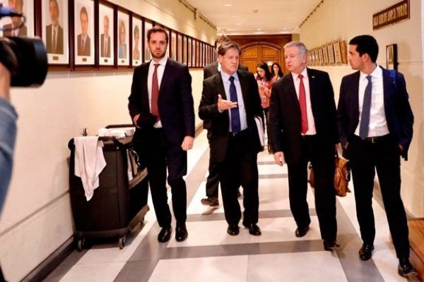 Reforma tributaria: Hacienda fija piso mínimo de aportes para regiones y alista acuerdo con Lorenzini