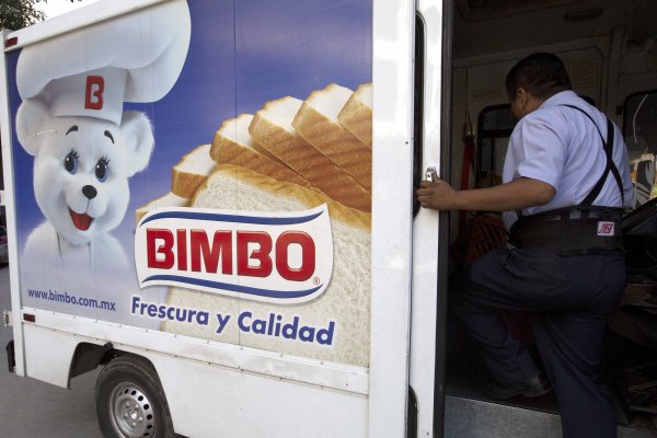 Acción de Bimbo sufre mayor caída de su historia y se hunde más de 9% por deterioro económico de México
