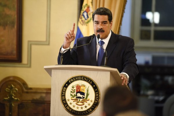 EEUU sanciona a "red de corrupción" de alimentos para los más pobres en Venezuela
