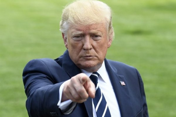 Trump amenaza a Apple con los Mac Pro: "¡Háganlas en EEUU, no hay aranceles!"