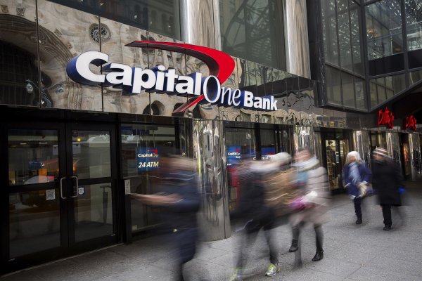 Hackean datos de 100 millones de clientes en EEUU: direcciones, teléfonos e historial bancario