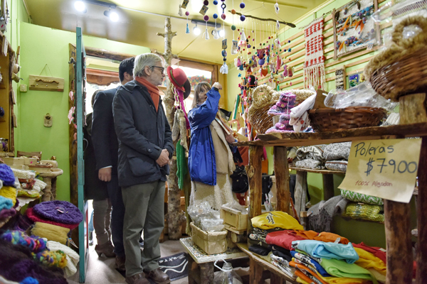 Fontaine anuncia barrios comerciales apoyados por Sercotec en Aysén