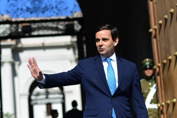 <p>Grandes empresarios siguen disparando contra jornada de 40 horas y dicen que se perderían 170 mil empleos si reducción no es gradual</p>
