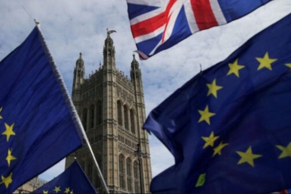 Economía británica se contrae por primera vez desde 2012