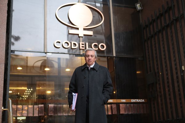 <p>Benavides responde en duros términos a ministro Prokurica por críticas a Codelco (y hoy se verán las caras en Chuquicamata)</p>