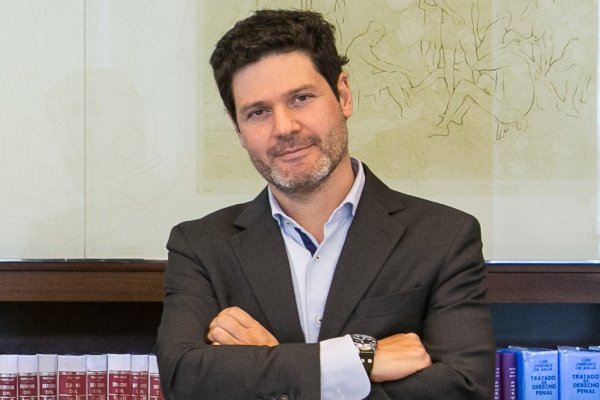 Abogado de ejecutivos de ENAP dice que conclusiones de la PDI en caso Quinteros "no son efectivas"