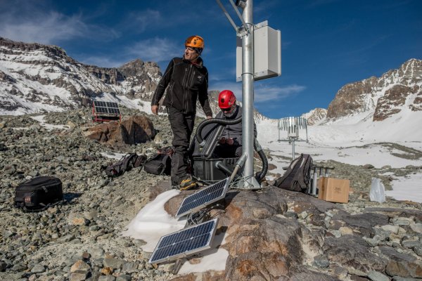 <p>Bloomberg y crisis del agua en Chile: "Se ha convirtiendo en un dilema económico y político"</p>