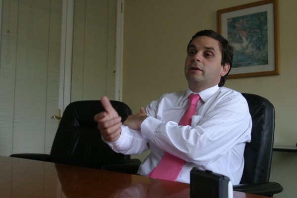 <p>CPC considera que los cálculos hechos por el gobierno en el proyecto de 41 horas tienen "supuestos increíbles"</p>