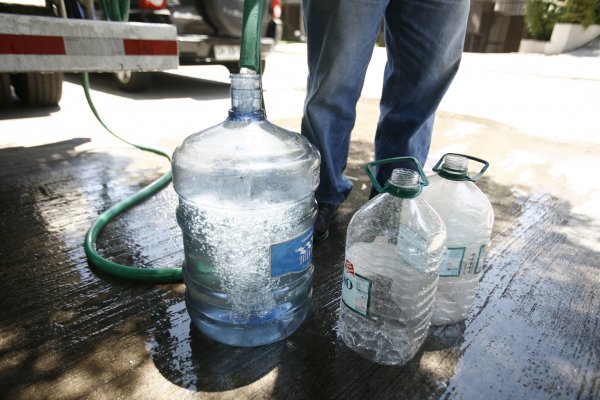 El Sernac oficia a todas las sanitarias para exigir cumplimiento de descuentos en caso de cortes de agua