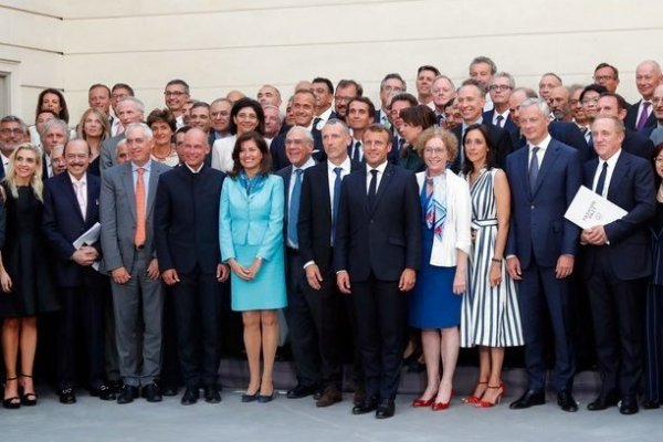 'Fashion Pact', el acuerdo que reúne 32 gigantes de la moda para poner fin al plástico y reducir residuos