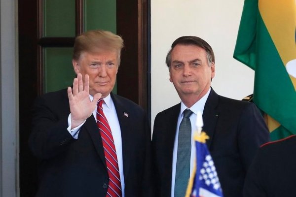 Bolsonaro agradece respaldo de Trump por los incendios en la Amazonía