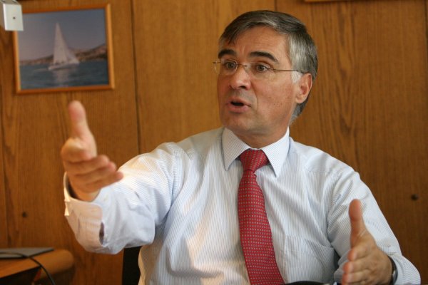 Pablo Bosch lanza una propuesta alternativa a la reducción de jornada: aumentar las horas de capacitación