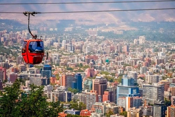 Chile cae hasta el puesto 52, detrás de Perú y Argentina, en ranking de competitividad turística 2019
