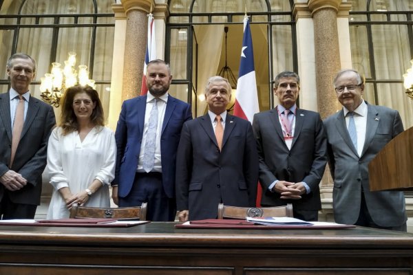 Chile y Reino Unido firman acuerdo de cooperación para ciberseguridad