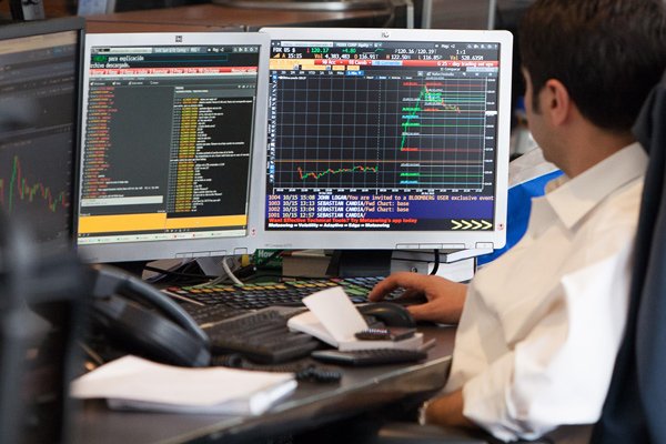 AFP venden acciones extranjeras
