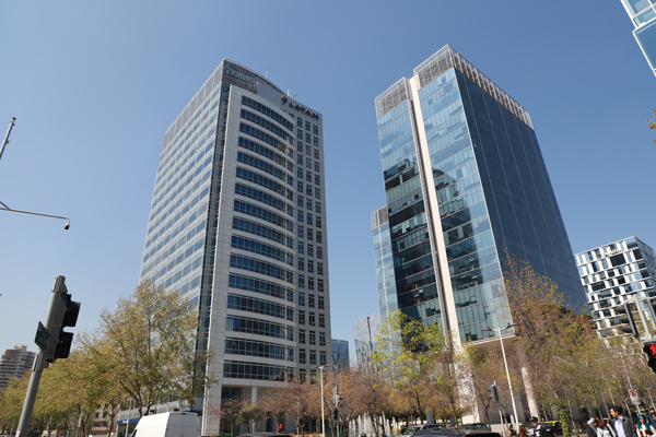 Latam: fondos de inversión entre los principales interesados en comprar edificio