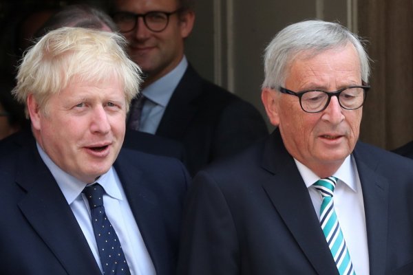 UE dice seguir a la espera de "propuesta viable" sobre Irlanda por parte del Reino Unido