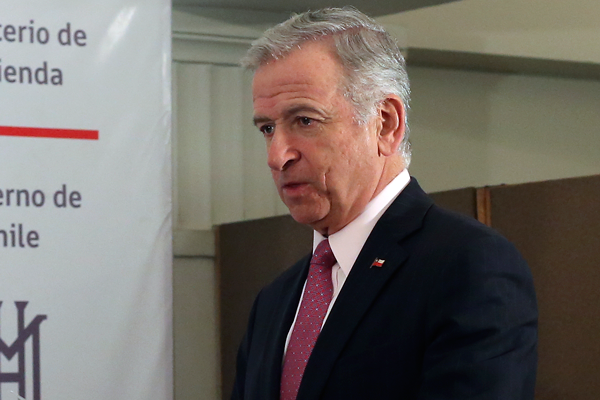 Ministro Larraín ante dichos de Mañalich: “Hay que hacer análisis en forma objetiva”