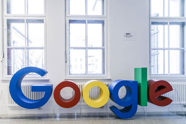 Tras fallo de Google en Europa, expertos locales debaten sobre jurisdicción del derecho al olvido en Chile
