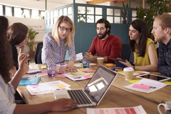 Los sectores que motivan a los millennials a invertir