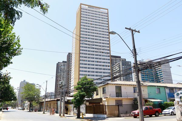 Inmobiliarias cambian estrategia y ahora apuntan a la "confianza legítima" y la "buena fe" para validar permisos en Estación Central
