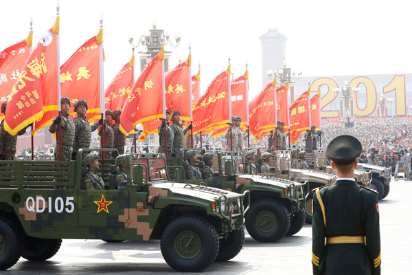 China desafía a sus rivales mundiales con gran despliegue de su contingente militar