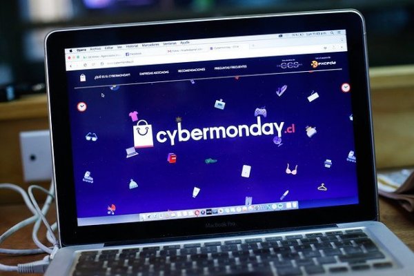 <p>CyberMonday parte en medio de críticas por precios "inflados"</p>