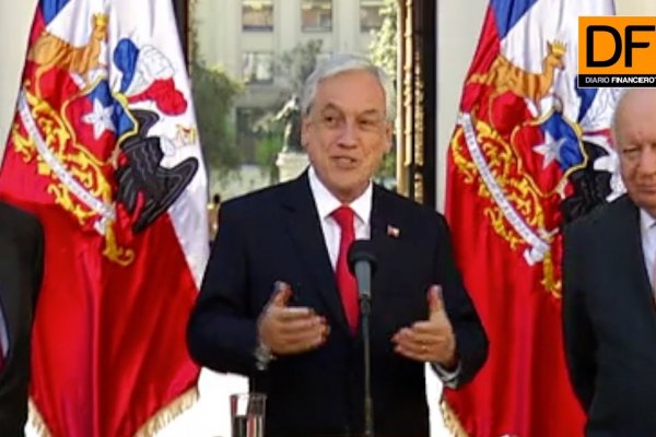 <p>Ahora en DF: Piñera se reúne en La Moneda con los expresidentes Lagos y Frei</p>
