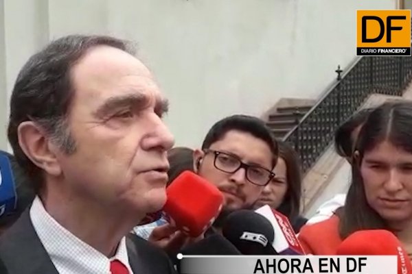 <p>Ahora en DF: Hernán Larraín califica de “grave” contienda de competencia entre la Suprema y el TC</p>
