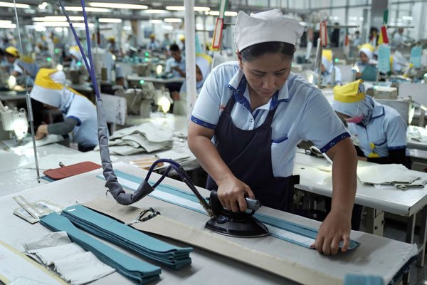 Comisión de políticas públicas de la CUT entrega hoy duro informe contra agenda laboral del Gobierno
