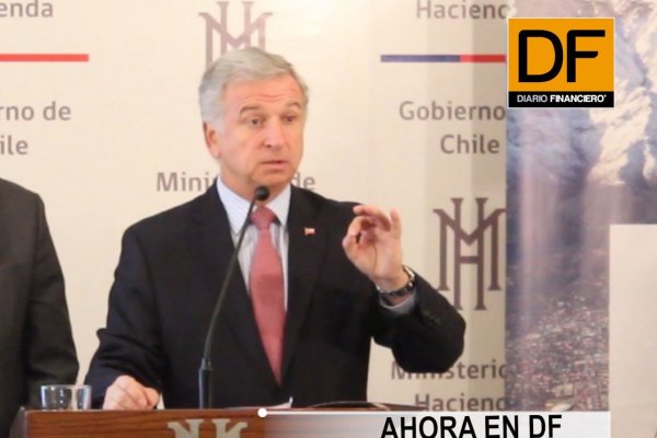 <p>Ahora en DF: Ministro Larraín no negocia reintegración tributaria</p>