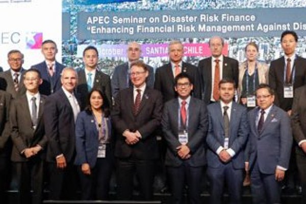 Ministros de Finanzas de APEC debaten sobre el manejo de desastres naturales