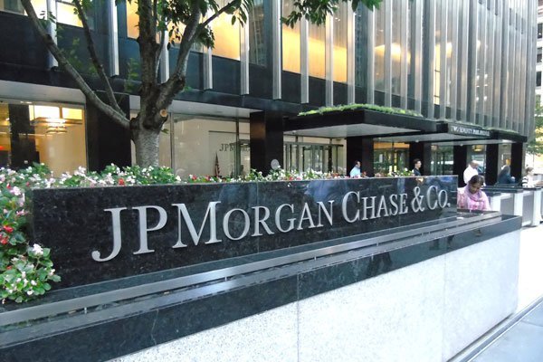 Ganancias de JPMorgan suben y el gigante de EEUU saca ventaja a rivales