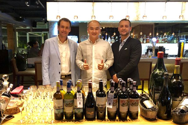<p>Los hermanos José Ignacio (izquierda) y Sebastián Maturana (derecha) fundaron la viña en 2011.</p>