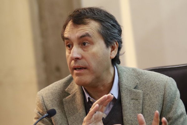 Dante Contreras: "Necesitamos una oposición generosa, que se siente a conversar en serio "