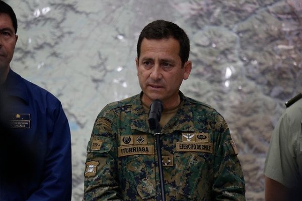 Iturriaga fija el toque de queda para Santiago a partir de las 20 horas