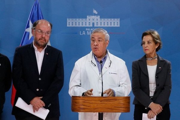 Mañalich y medidas en salud: ingresará proyectos de ley de seguro catastrófico y de medicamentos