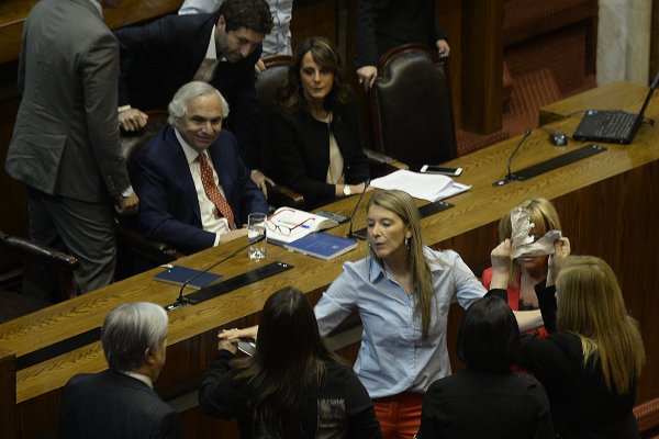 Chadwick enfrenta dura sesión en el Congreso