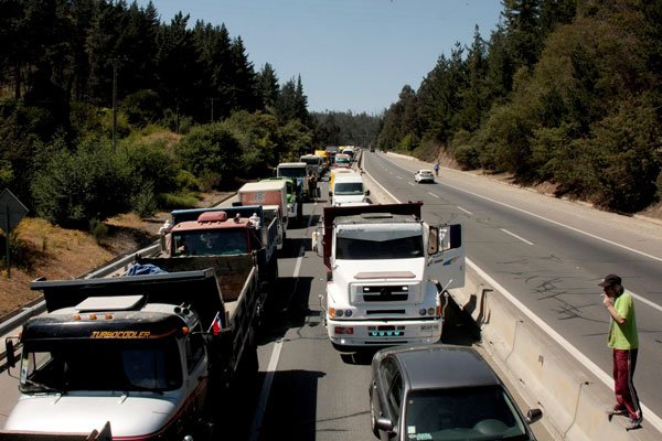 Moreno invita a camioneros al Ministerio a dialogar