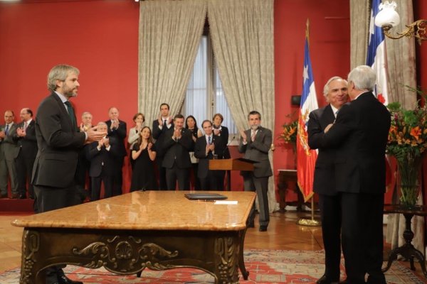 Piñera realiza profundo cambio de gabinete para enfrentar la crisis: Chadwick y Larraín salen del gobierno