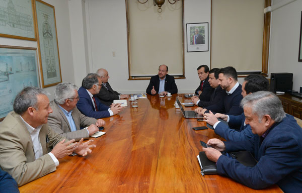<p>El ministro Moreno también se reunió con camioneros.</p>