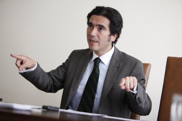 Briones prioriza el despacho "urgente" de la reforma tributaria y pone sobre la mesa el impuesto corporativo