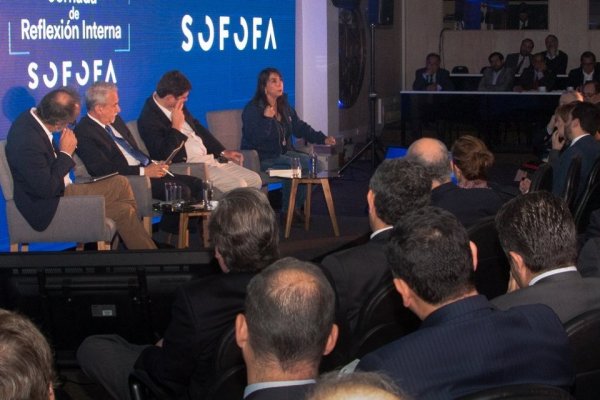 Los documentos en que Sofofa plasmó las conclusiones que dejó su polémica jornada de reflexión