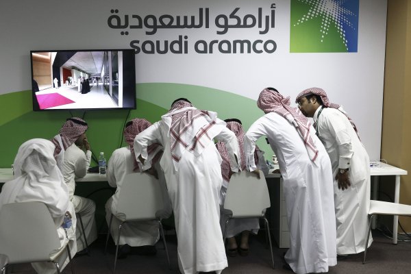 <p>El Príncipe Heredero de Arabia Saudita da luz verde para salida a bolsa de Aramco</p>