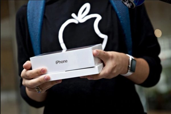 Apple pide a EEUU exención arancelaria para piezas de iPhone y AirPods