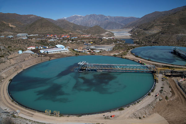 <p>Antofagasta plc recorta proyección en su producción de cobre</p>