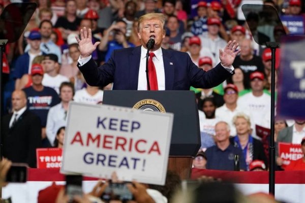 Casi dos tercios de los votantes estadounidenses dicen que Trump no los ha mejorado económicamente