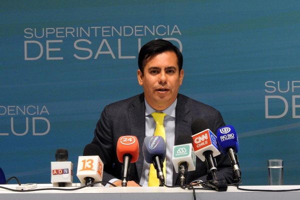 Superintendencia de Salud multó a todas las isapres abiertas por irregularidades en cobertura GES a medicamentos
