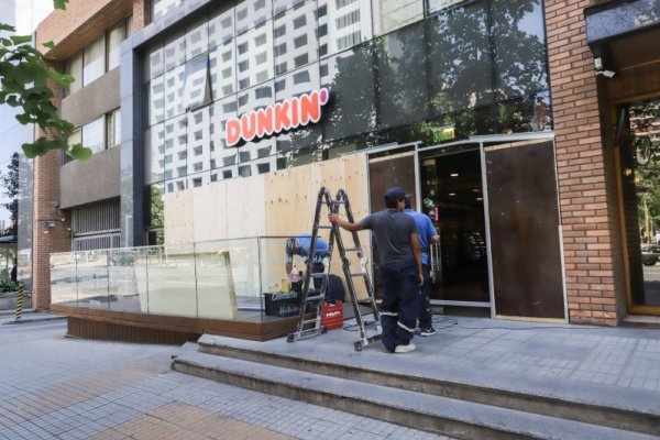 Comercio y servicios protegen sus fachadas